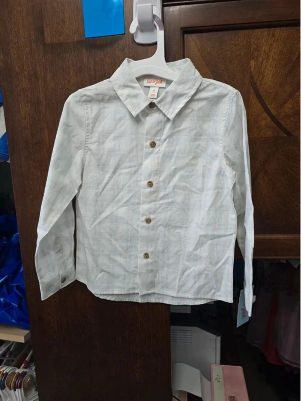 5t brand new button down shirt from target item 92G7